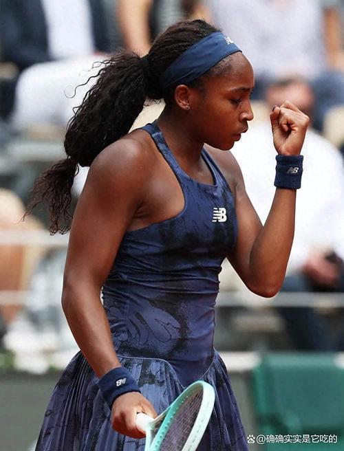 苦战三盘！高芙逆转击败科恰雷托，晋级WTA1000迈阿密站第三轮