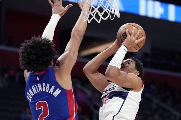 末节12分力保球队取胜！斯佩尔曼11中7拿下17分4板3助2断