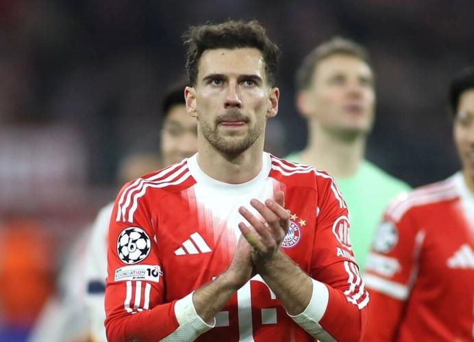 罗体：米兰将格雷茨卡列为首选引援目标，那不勒斯也加入了争夺战