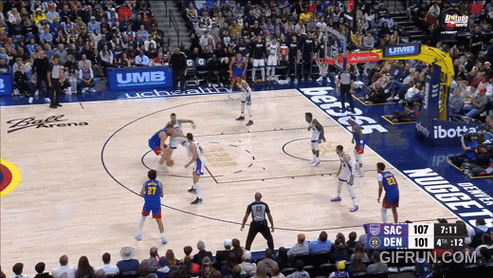 约基奇第46次得分篮板助攻领跑两队历史最多威少老詹分列二三