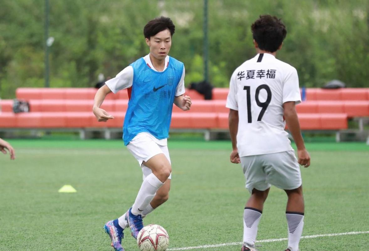 记者：济南创建国内第六个大区青训中心，将与鲁能足校互相支持