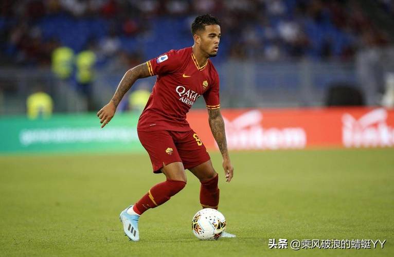 官方：克鲁伊维特18岁儿子肖恩与巴萨B队续约至2028年